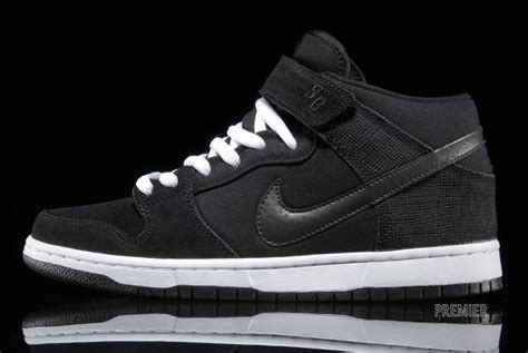 nike sb dunk mid black|Nike dunks with gumdrop bottoms.